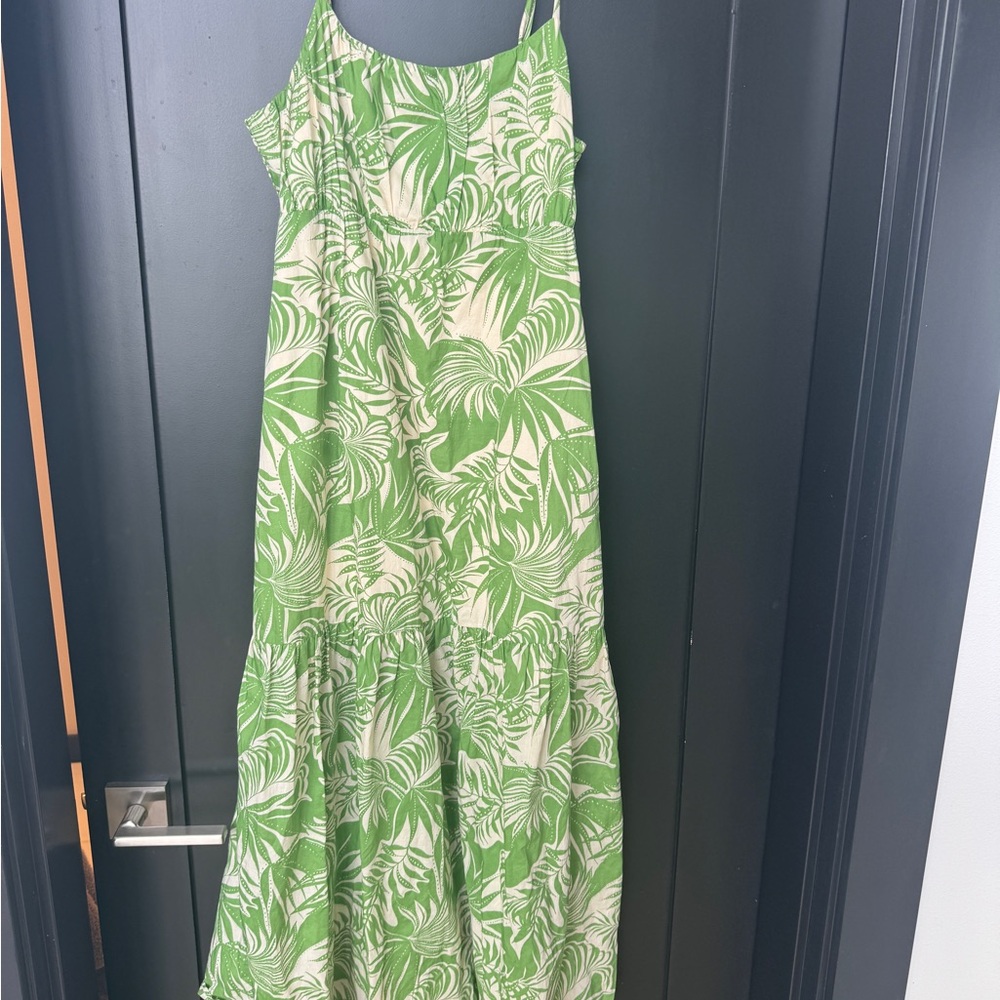 Green and White Leaf Print Maxi Dress
